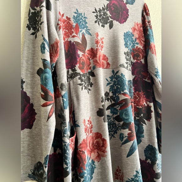 Chicos Tunic High Low Classic Cozy Stretchy Floral Chic Pullover Versatile Top - Picture 3 of 5